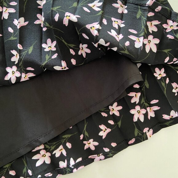 WOMANCE Mid Length Pleated Skirt - Picture 6 of 6